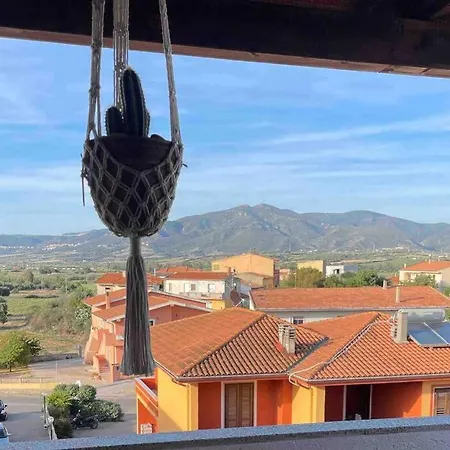 Charming With Parking, Mountain View, Close To The * Santa Maria Coghinas