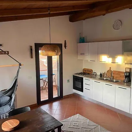 Charming With Parking, Mountain View, Close To The Santa Maria