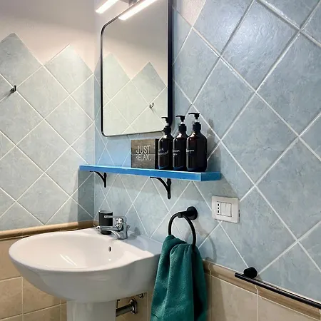 Charming With Parking, Mountain View, Close To The Appartamento *